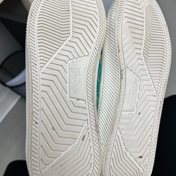 Sneakers Canvas Hawaiian Brand size 10 women’s or 8.5 men’s Almost New - Picture 9 of 9